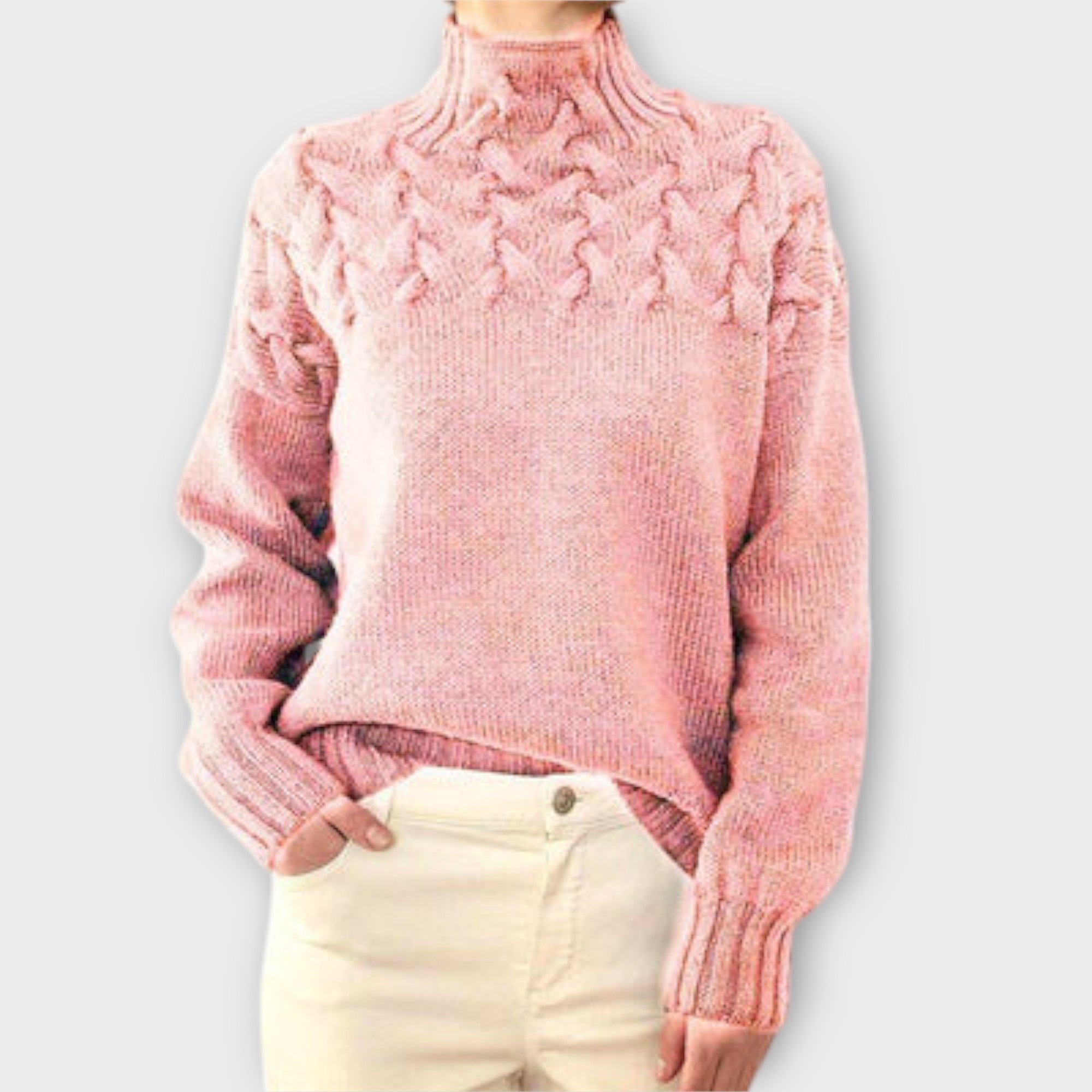 Sweter damski z ozdobnym splotem kablowym