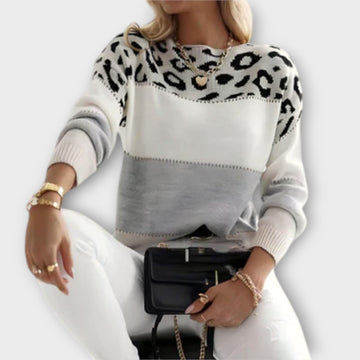 Sweter z motywem lwa