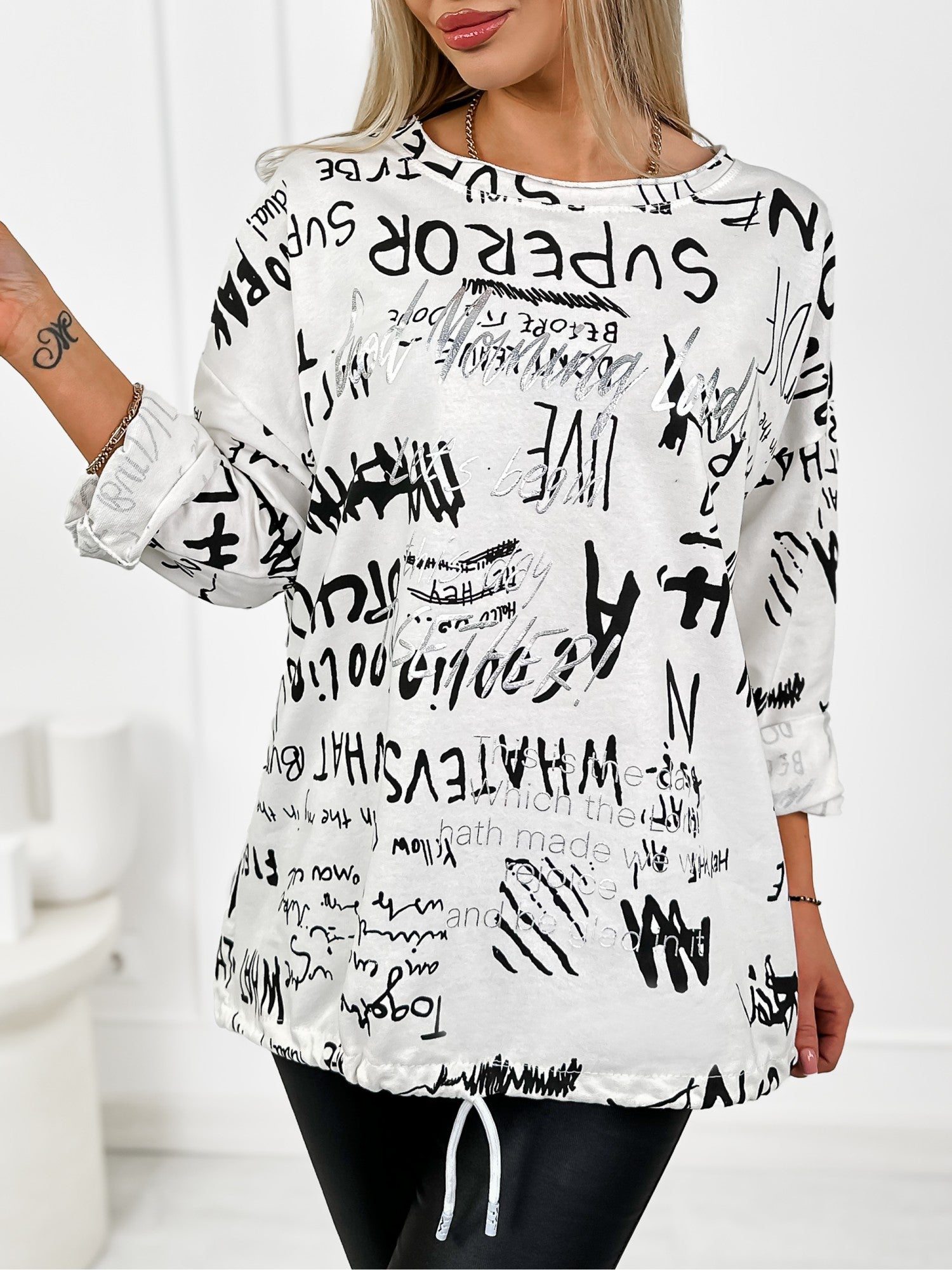 Klasyczny sweter damski