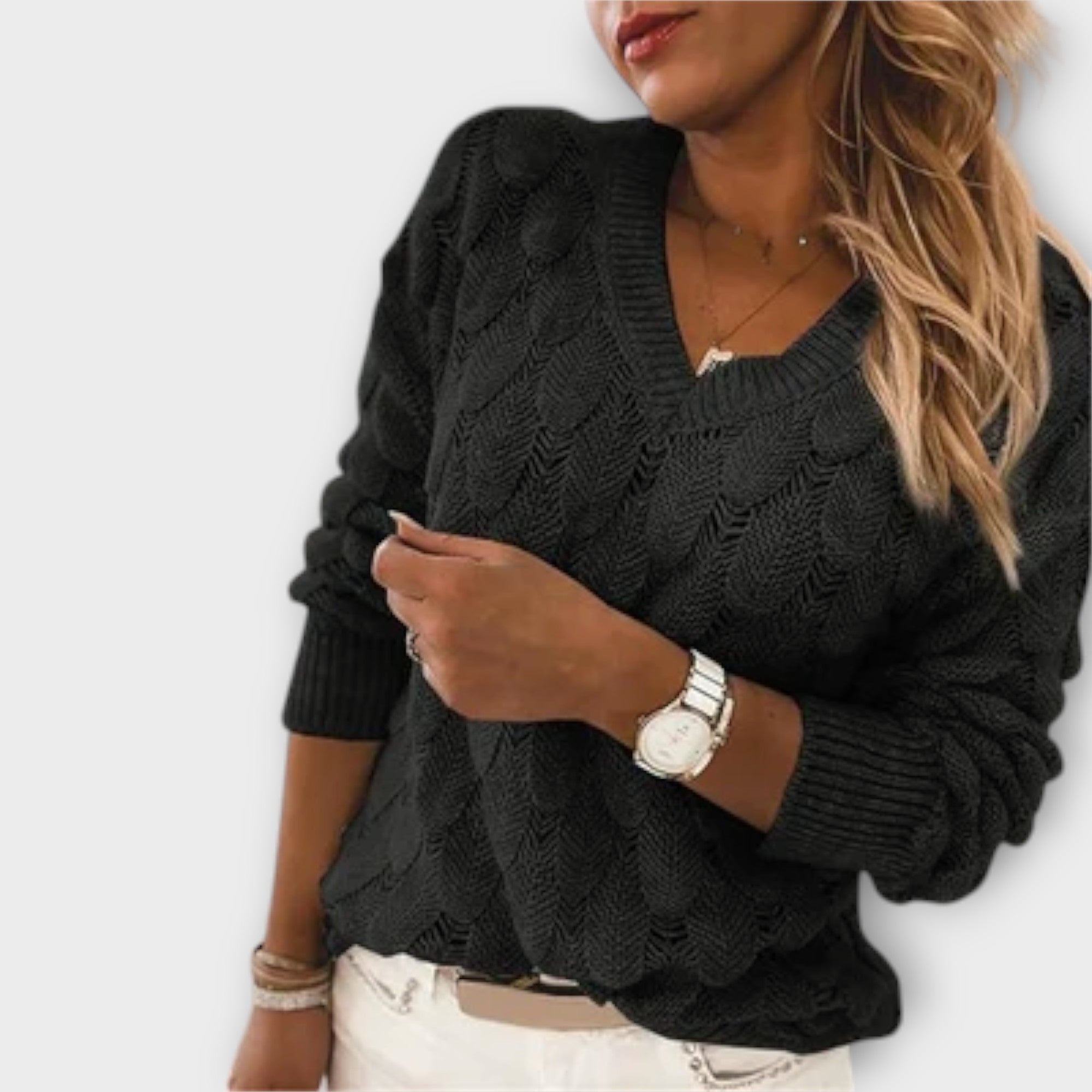 Sweter z dekoltem w serek